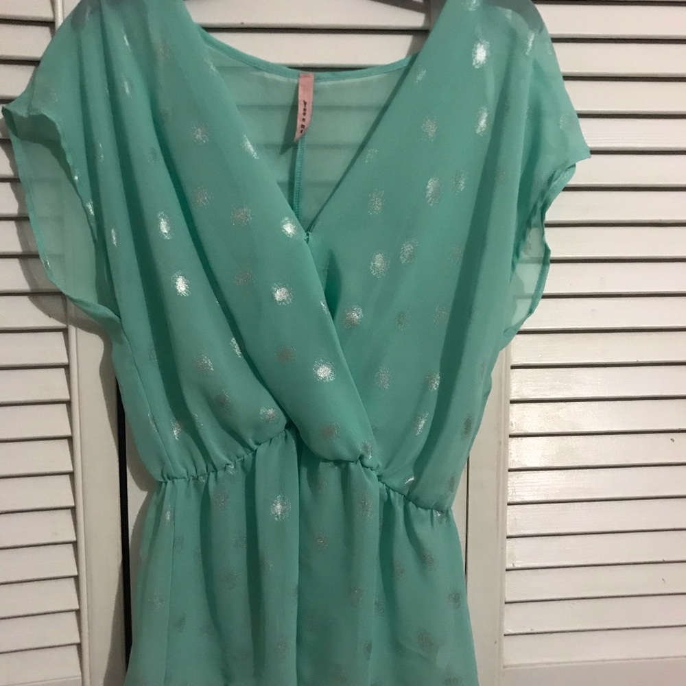 blue blouse